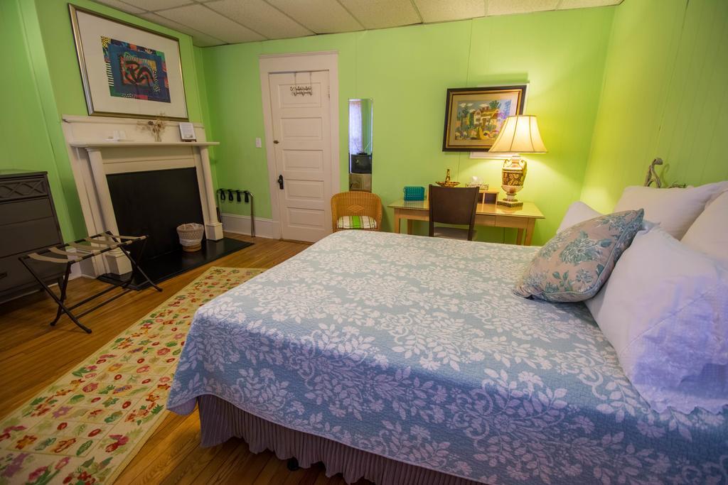 The Dailey Renewal Retreat 3* Greensboro