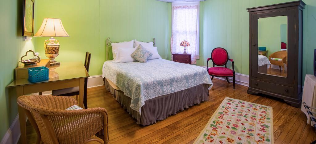 The Dailey Renewal Retreat 3*